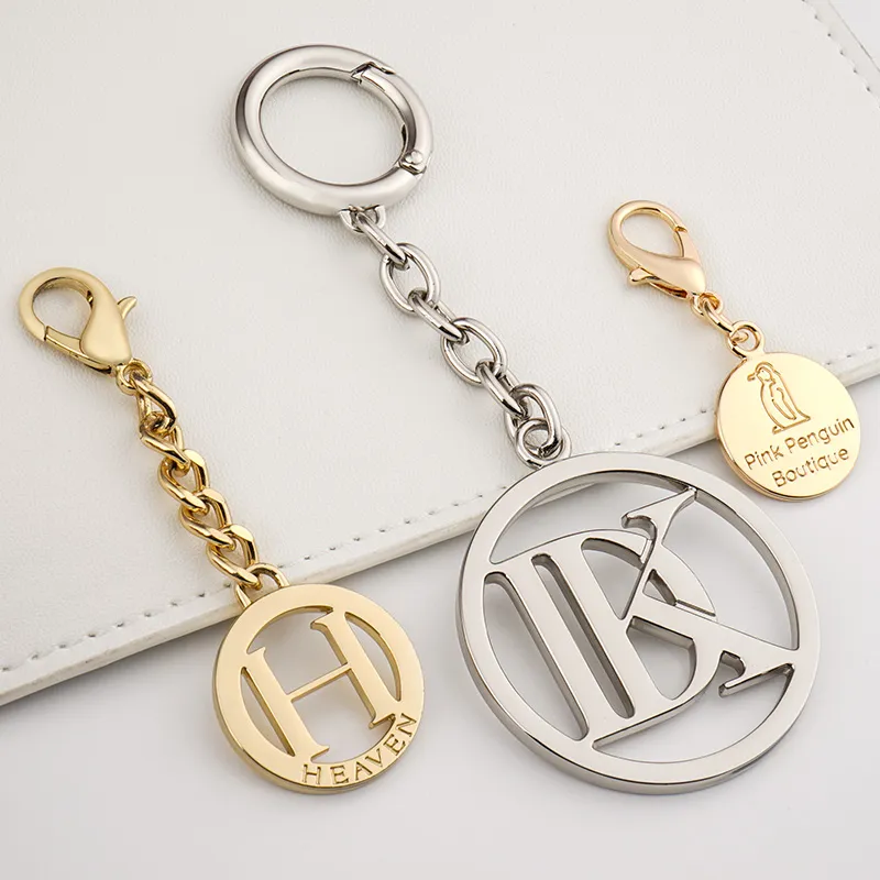 circle metal tag with hook and chain for bags