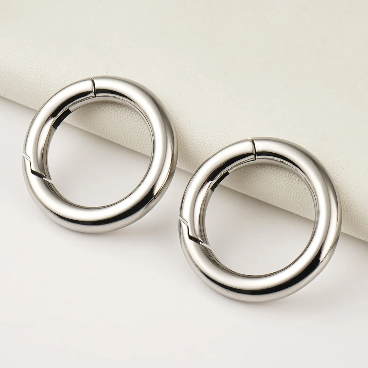 wholesale stainless steel 24mm round carabiner clips